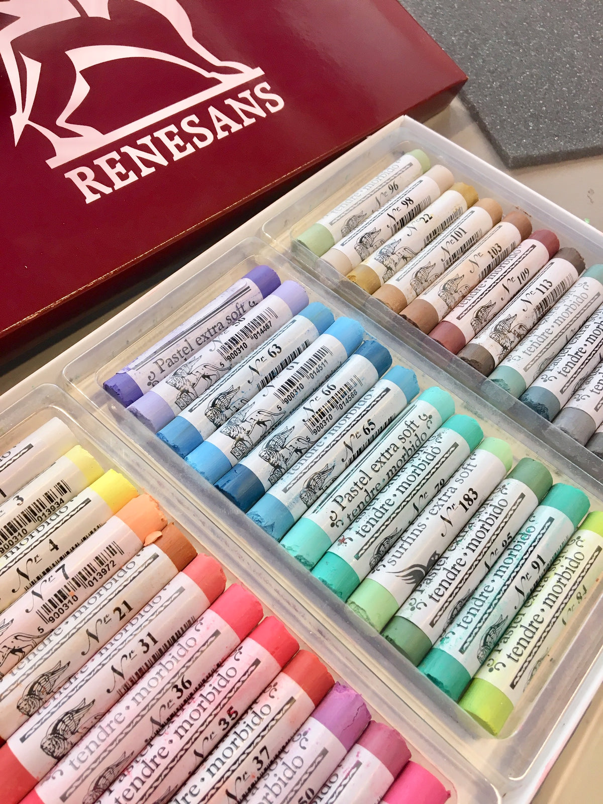 Renesans Softpastel / Tørpastel i sæt med 12 eller 24 stk, fåes også i 36 eller 48 stk